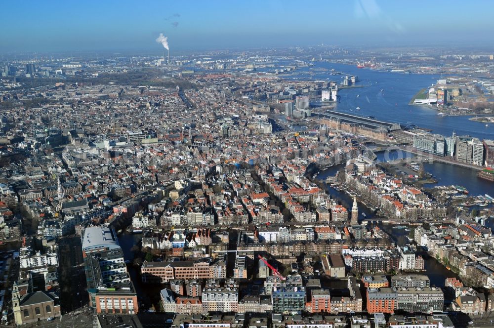 Aerial photograph Amsterdam - City center with districts De Wallen, Waalse Kerk, Droog and Binnenstad in Amsterdam Netherlands