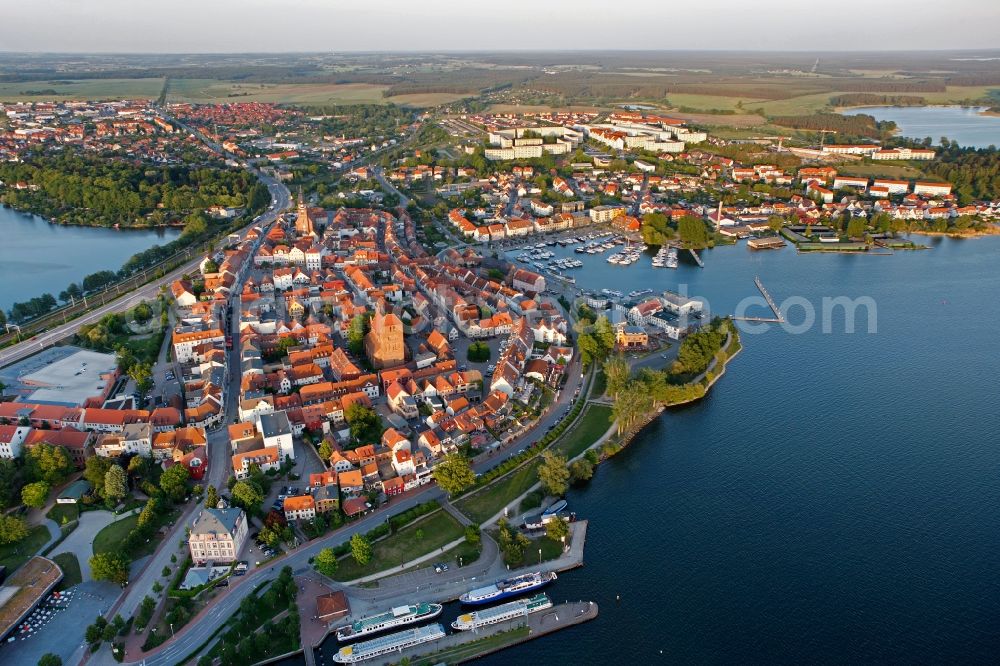 Waren (Müritz) from the bird's eye view: City center on the lake shore of Lake Mueritz Waren (Mueritz) in Mecklenburg - West Pomerania