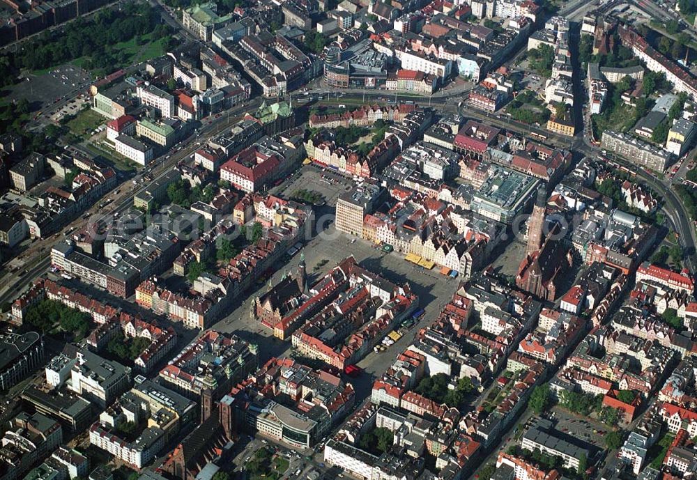 Wroclaw (Polen) from the bird's eye view: Blick auf das Stadtzentrum von Wroclaw.