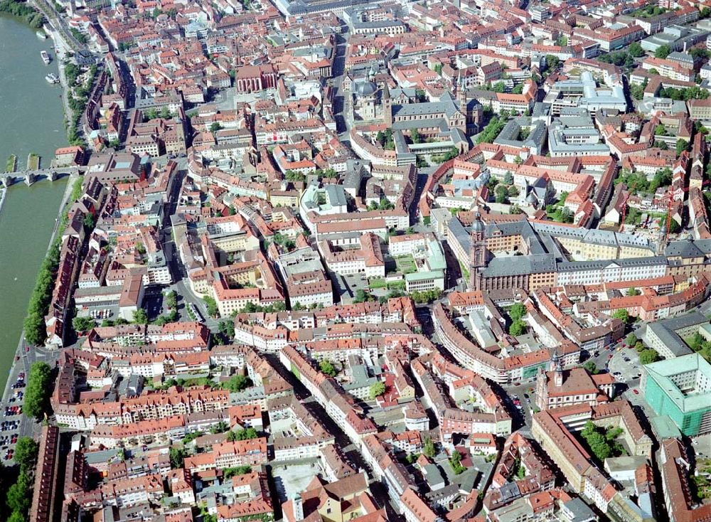 Würzburg / Bayern from the bird's eye view: Stadtzentrum von Würzburg