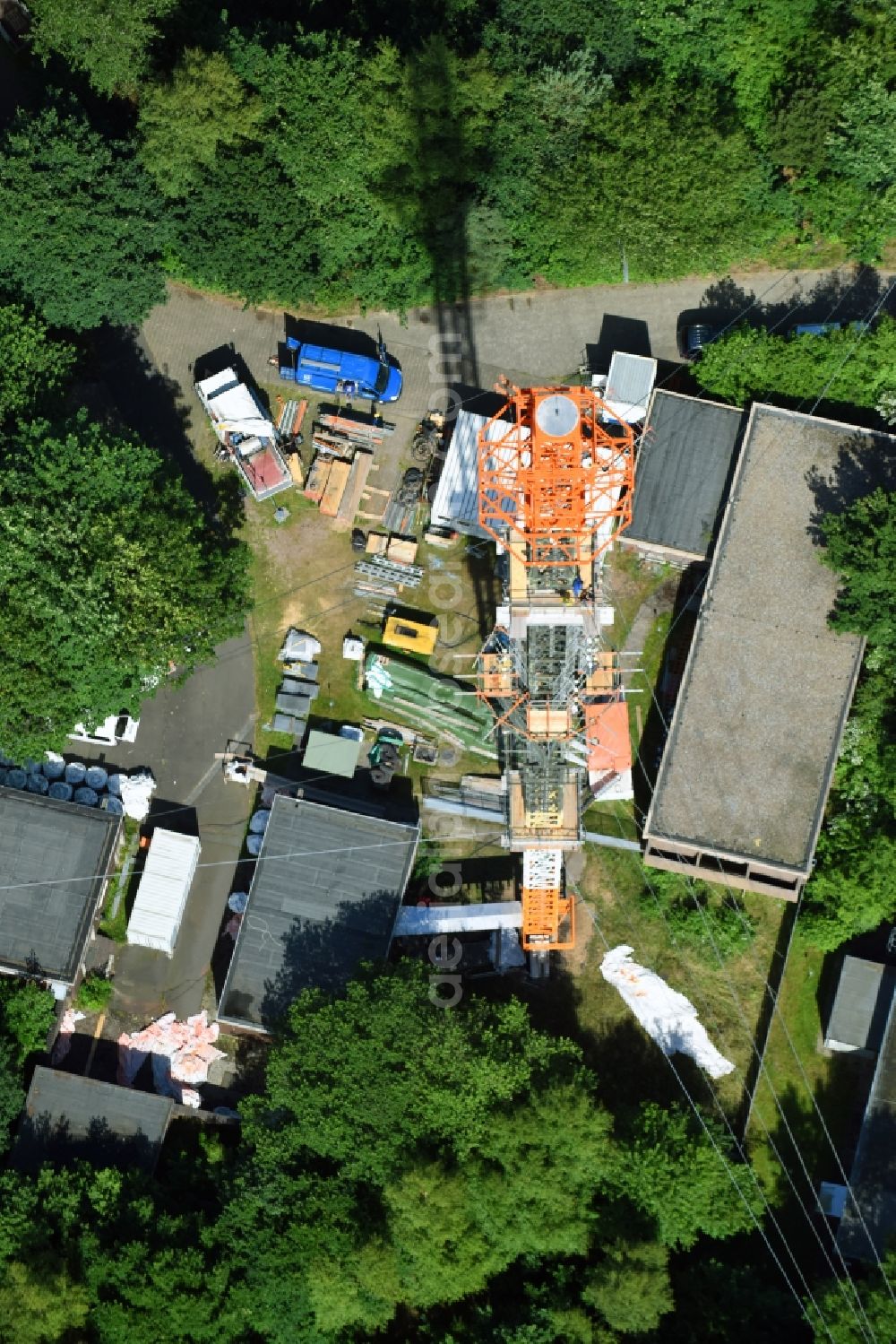 Aerial image Cuxhaven - Steel mast funkturm and transmission system as basic network transmitter NDR Sender Cuxhaven-Altenwalde in Cuxhaven in the state Lower Saxony, Germany