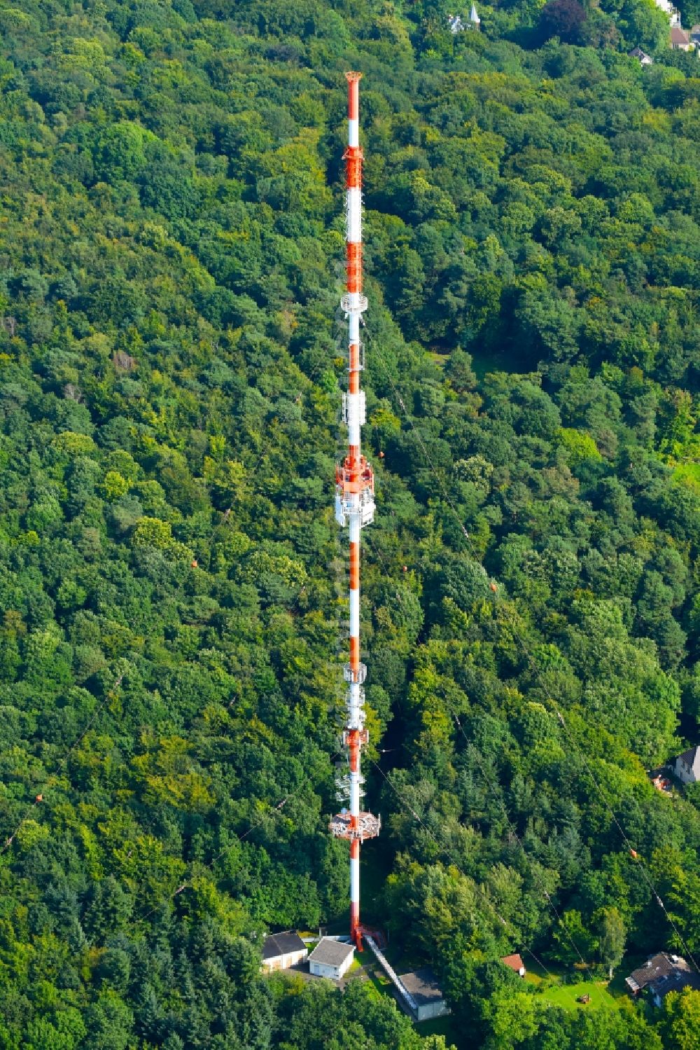 Bonn from above - Steel mast funkturm and transmission system as basic network transmitter Sender Bonn-Venusberg in the district Venusberg in Bonn in the state North Rhine-Westphalia, Germany