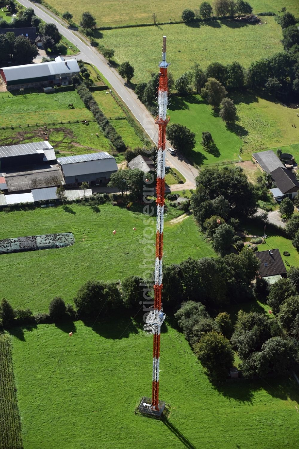 Aerial image Welmbüttel - Steel mast funkturm and transmission system as basic network transmitter in Welmbuettel in the state Schleswig-Holstein