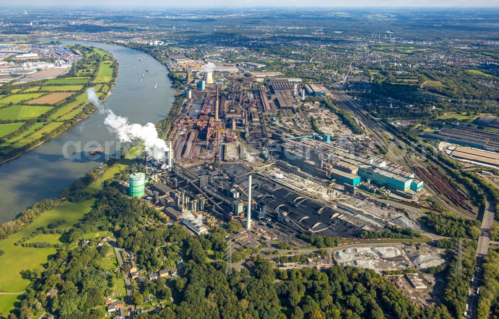 Aerial image Duisburg - Technical equipment and production facilities of the steelworks of Huettenwerke Krupp Mannesmann GmbH on Ehinger Strasse in the district Huettenheim in Duisburg at Ruhrgebiet in the state North Rhine-Westphalia, Germany