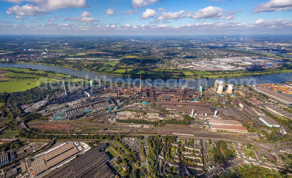 Aerial image Duisburg - Technical equipment and production facilities of the steelworks of Huettenwerke Krupp Mannesmann GmbH on Ehinger Strasse in the district Huettenheim in Duisburg at Ruhrgebiet in the state North Rhine-Westphalia, Germany