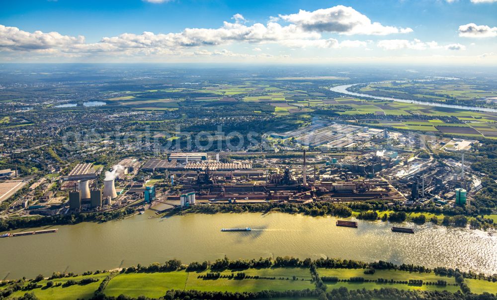 Duisburg from above - Technical equipment and production facilities of the steelworks of Huettenwerke Krupp Mannesmann GmbH on Ehinger Strasse in the district Huettenheim in Duisburg at Ruhrgebiet in the state North Rhine-Westphalia, Germany