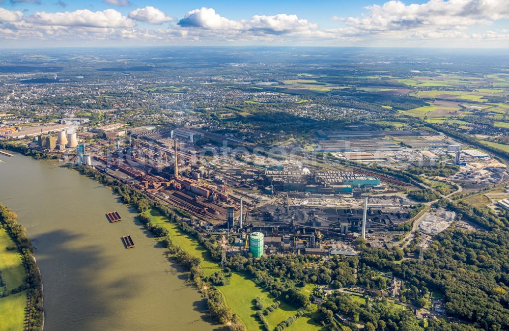 Aerial image Duisburg - Technical equipment and production facilities of the steelworks of Huettenwerke Krupp Mannesmann GmbH on Ehinger Strasse in the district Huettenheim in Duisburg at Ruhrgebiet in the state North Rhine-Westphalia, Germany