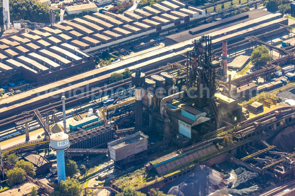 Aerial image Duisburg - Technical equipment and production facilities of the steelworks of Huettenwerke Krupp Mannesmann GmbH on Ehinger Strasse in the district Huettenheim in Duisburg at Ruhrgebiet in the state North Rhine-Westphalia, Germany