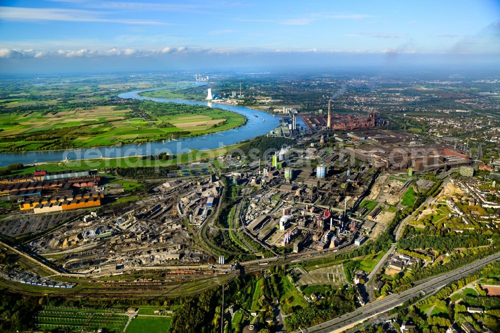 Duisburg from the bird's eye view: Steelworks of Thyssen Beeckerwerth in Duisburg in North Rhine-Westphalia