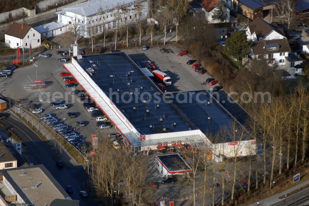 Aerial photograph Starnberg - Blick auf die Tengelmannfiliale in Starnberg. Kontakt: Kaiser´s Tengelmann AG, Lichtenberg 44, 41747 Viersen, Tel. 02162/105-0, Fax 02162/33499, E-Mail kontakt@ktag.de,