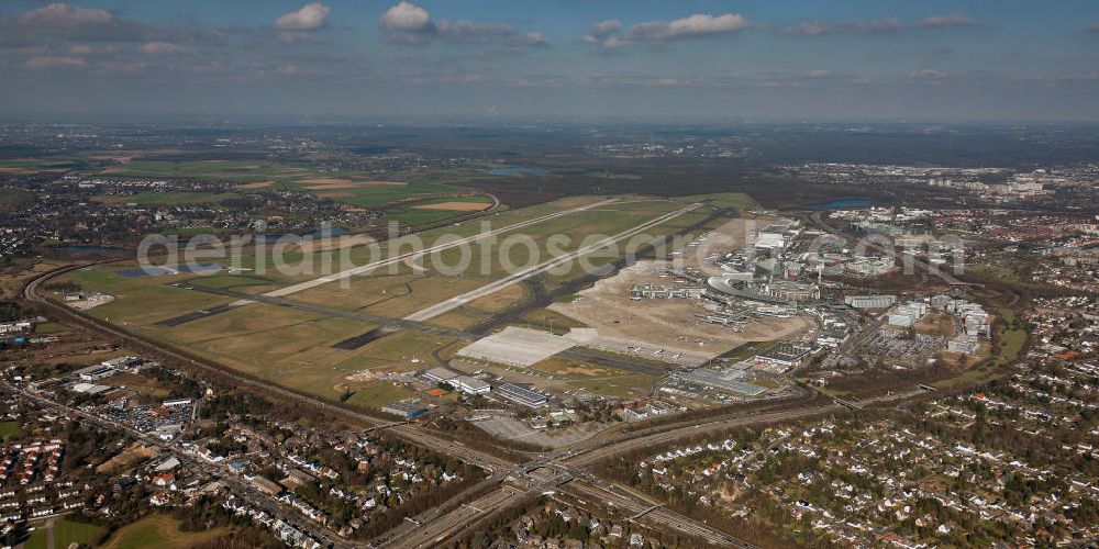 Düsseldorf from the bird's eye view: View to the Duesseldorf International Airport which is the main airport in Nothrhine Westfalia