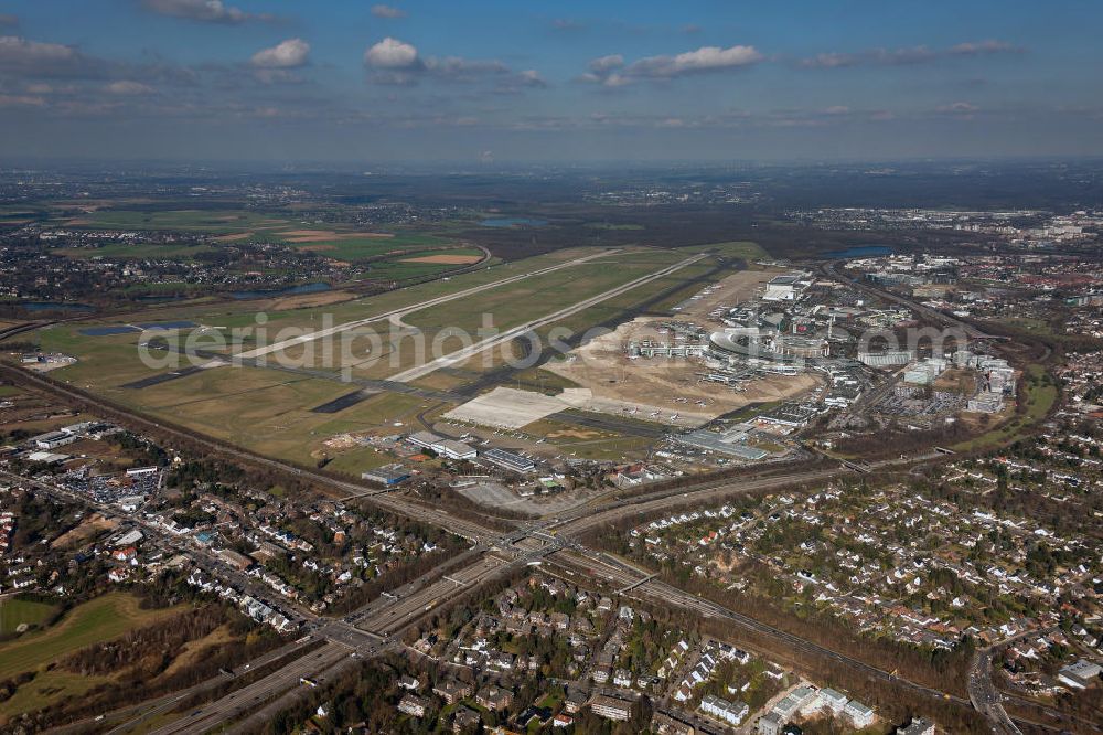 Aerial image Düsseldorf - View to the Duesseldorf International Airport which is the main airport in Nothrhine Westfalia