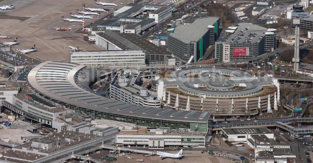 Düsseldorf from the bird's eye view: View to the Duesseldorf International Airport which is the main airport in Nothrhine Westfalia