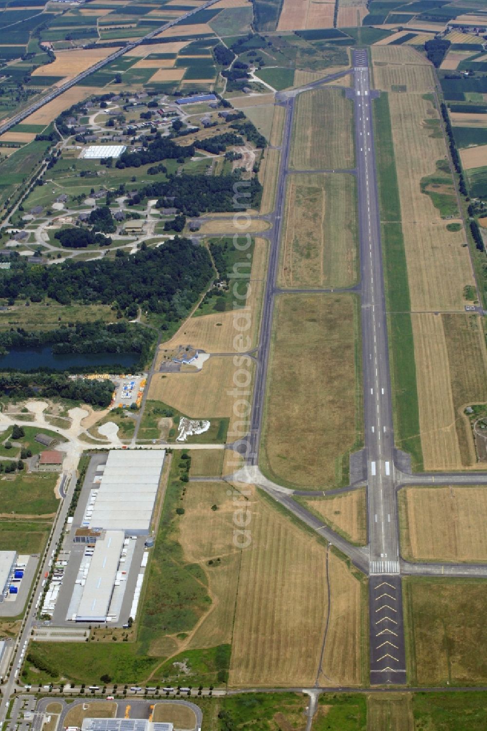 Aerial photograph Lahr/Schwarzwald - Runways at Black Forest Airport in Lahr / Schwarzwald in Baden-Wuerttemberg