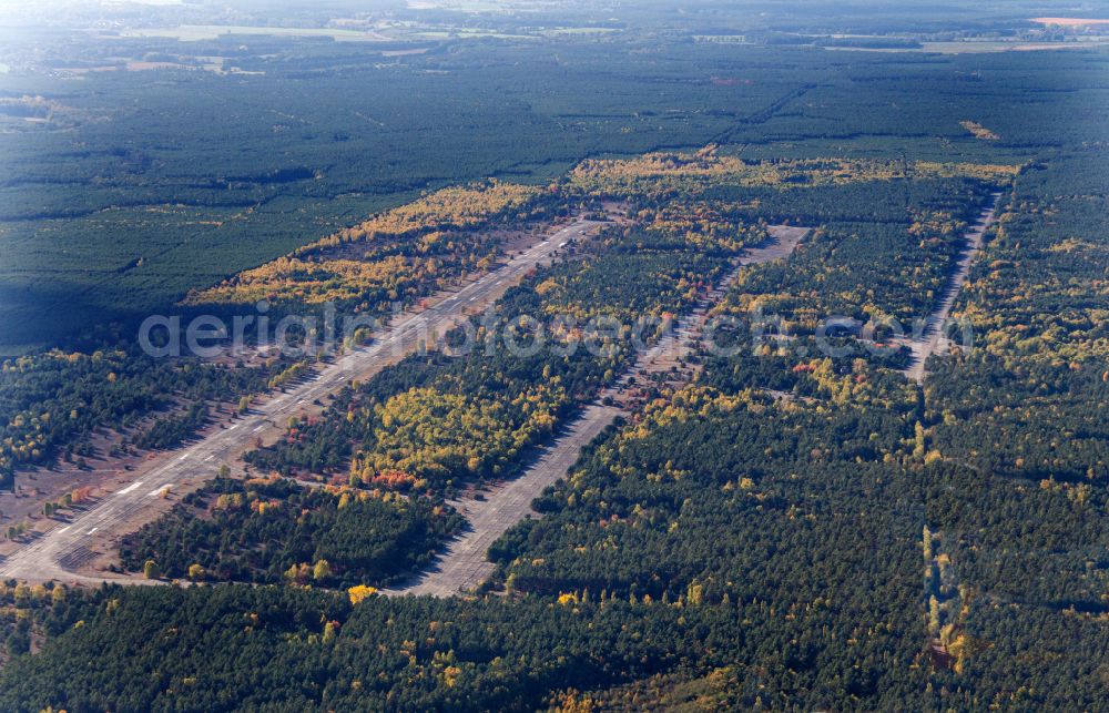 Sperenberg from the bird's eye view: Locked runway at the former airfield in Sperenberg Nuthe-Urstromtal in the state Brandenburg, Germany