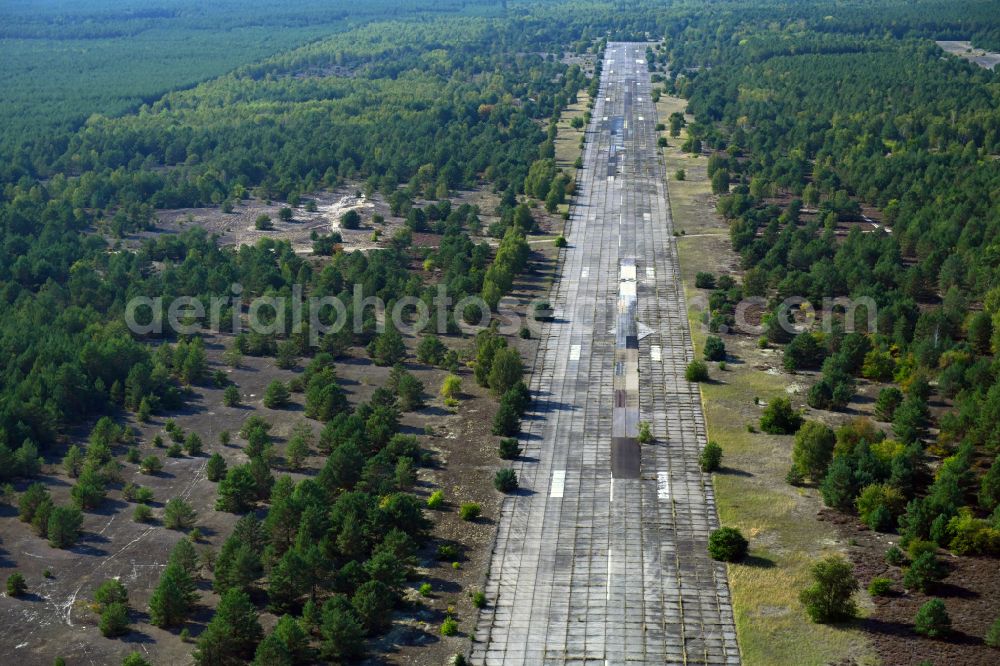 Aerial photograph Sperenberg - Locked runway at the former airfield in Sperenberg Nuthe-Urstromtal in the state Brandenburg, Germany