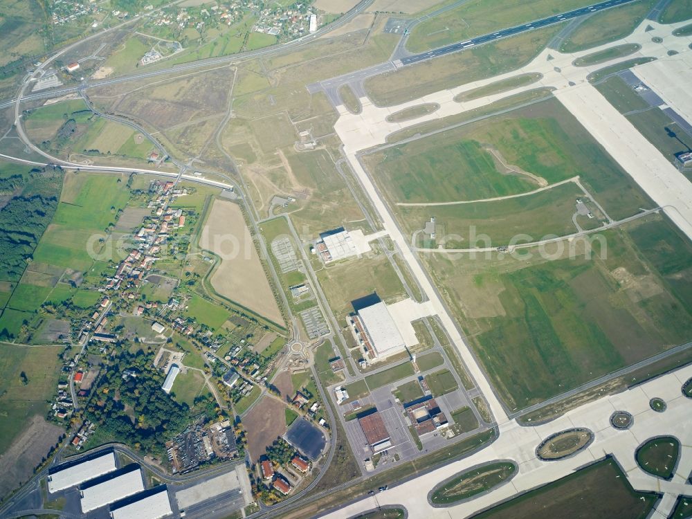 Schönefeld from the bird's eye view: Runway and taxiways at the site of the new airport BER / BBI BERLIN BRANDENBURG AIRPORT Willi Brandt in Schoenefeld in Brandenburg