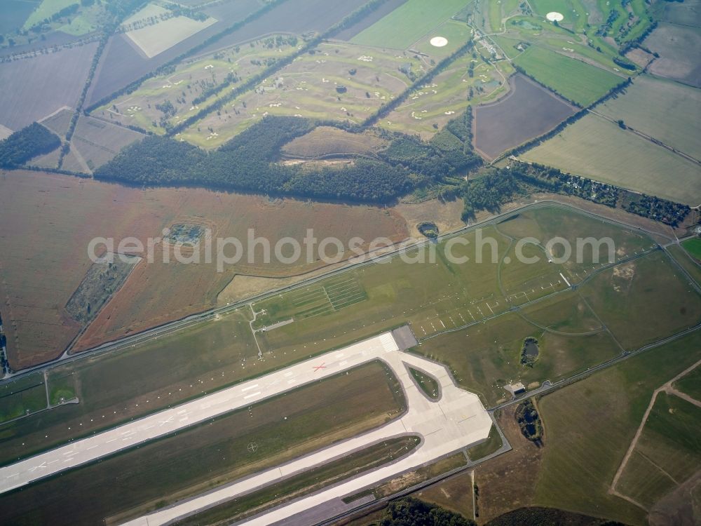 Schönefeld from the bird's eye view: Runway and taxiways at the site of the new airport BER / BBI BERLIN BRANDENBURG AIRPORT Willi Brandt in Schoenefeld in Brandenburg