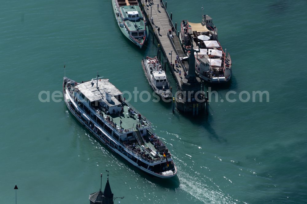 Aerial photograph Konstanz - Ship moorings at the docks of the inland port for passenger ships and ferries at the Imperia statue on the shore of Lake Constance in the district Altstadt in Konstanz in the state Baden-Wurttemberg, Germany