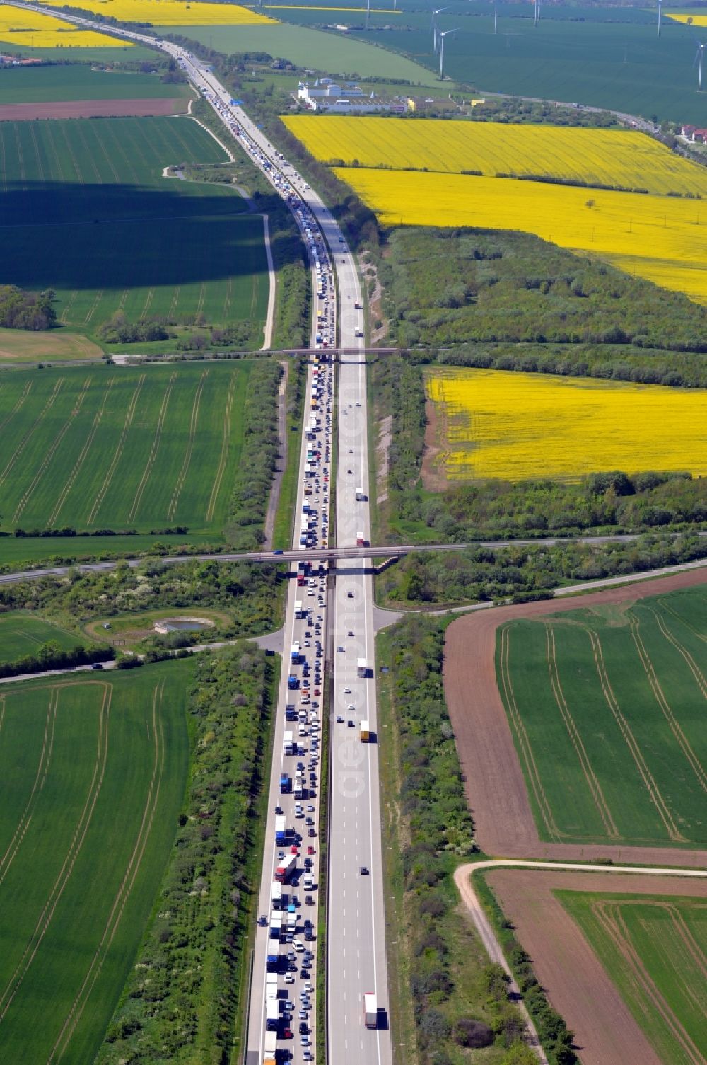 Erfurt from the bird's eye view: Jam on the highway BAB A 4 at the exit Erfurt West in Thuringia