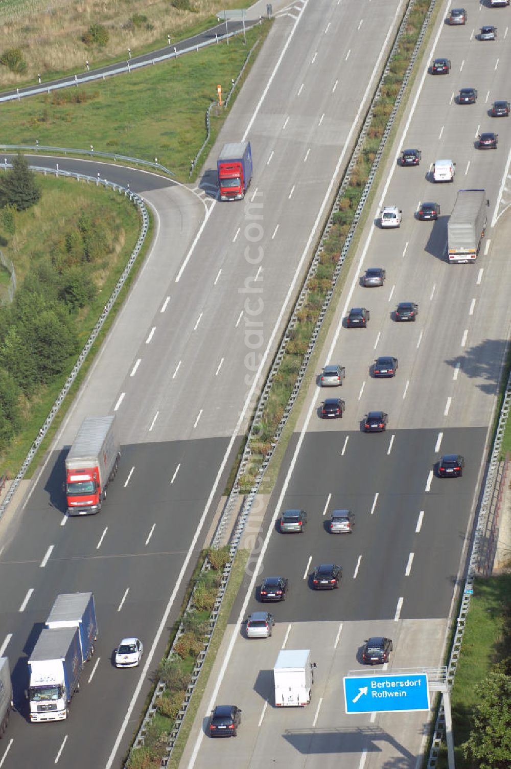 HAINICHEN from the bird's eye view: Blick Autobahn A4 / Europastrasse E40 A4 bei Hainichen mit Stau in östliche Richtung.