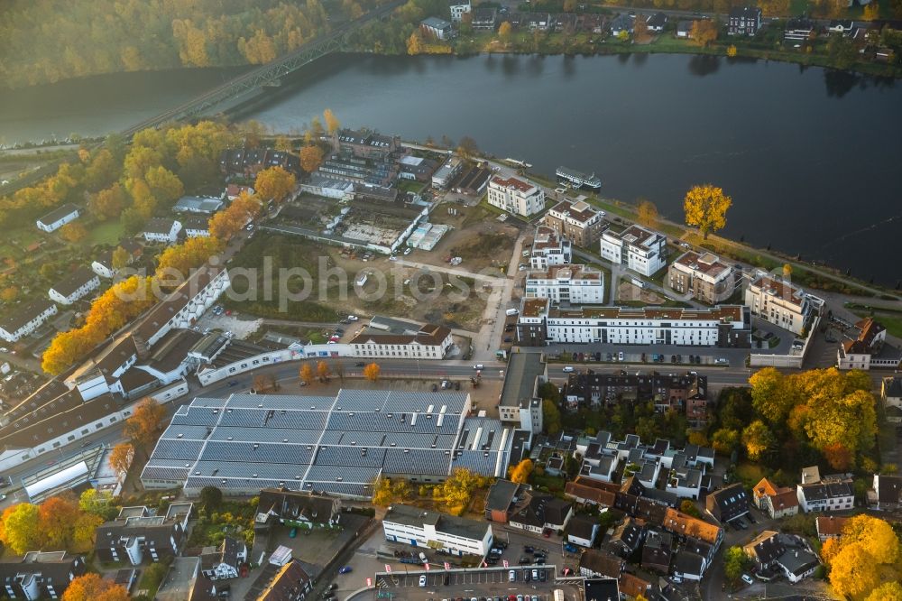 Aerial photograph Essen - Impoundment and shore areas at the autumnal lake Kettwiger See in Essen in the state of North Rhine-Westphalia