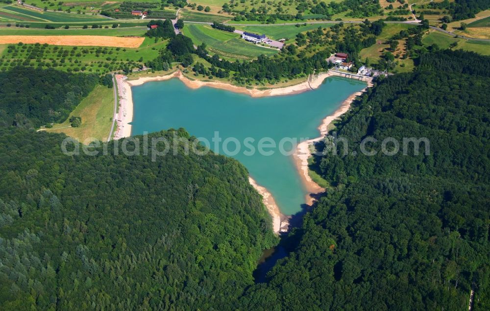 Aerial photograph Metzingen - Impoundment and shore areas at the Glems lake in Metzingen in the state Baden-Wuerttemberg