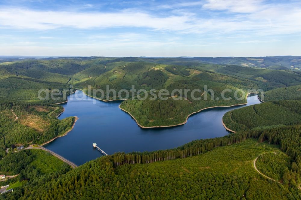 Aerial photograph Netphen - Impoundment and shore areas at the lake Obernautalsperre - Obernau Stausee in Netphen in the state North Rhine-Westphalia