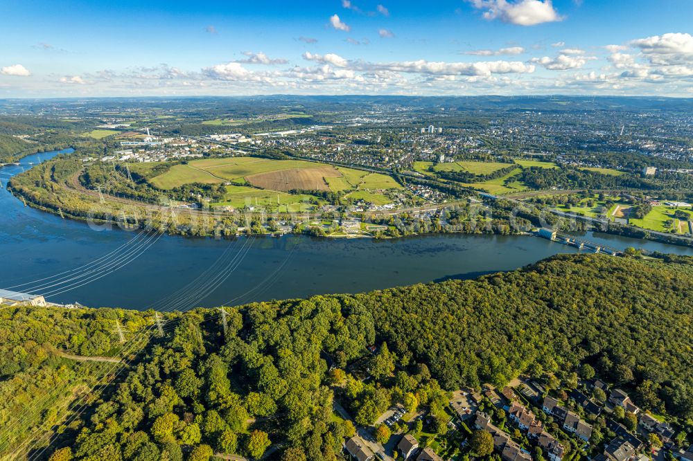 Herdecke from the bird's eye view: Impoundment and shore areas at the lake Hengsteysee in the district Ahlenberg in Herdecke in the state North Rhine-Westphalia, Germany