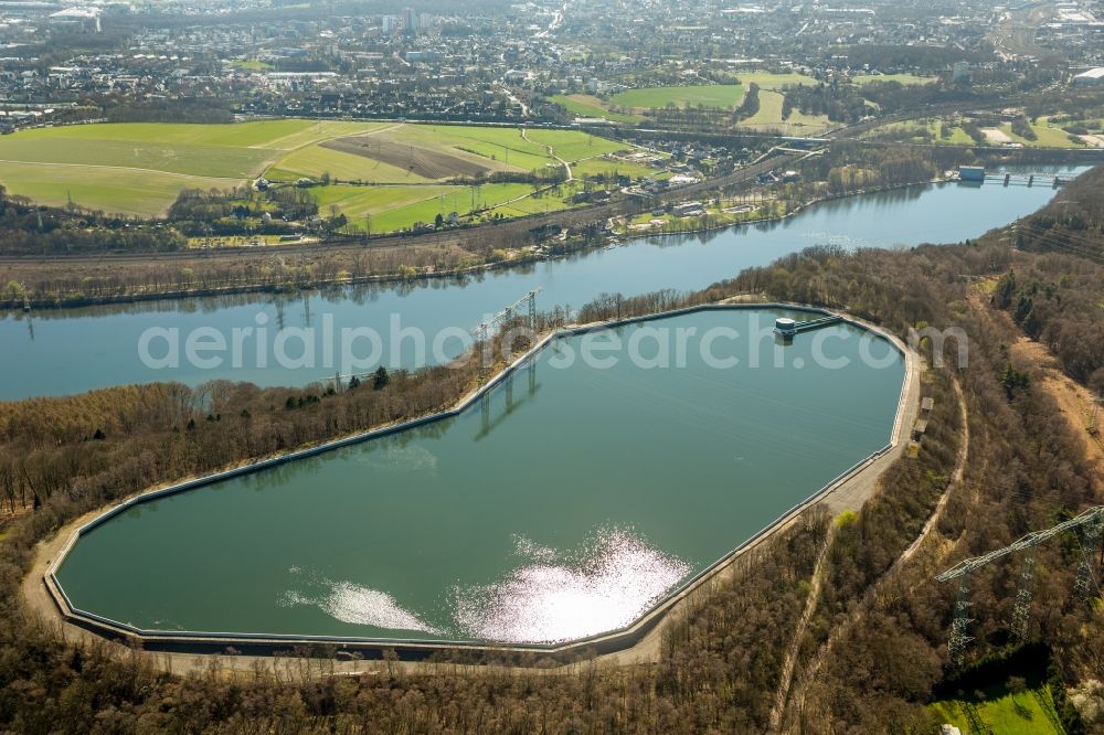 Aerial image Herdecke - Impoundment and shore areas at the lake Koepchenwerk Im Schiffwinkel in the district Hengstey in Herdecke in the state North Rhine-Westphalia