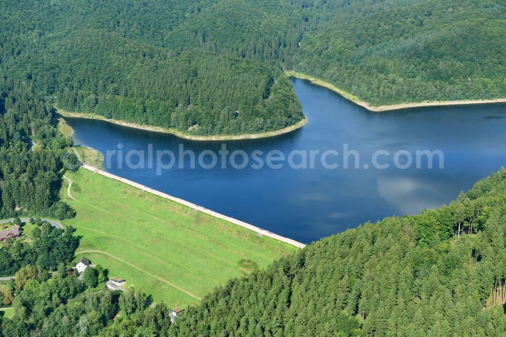 Osterode am Harz from the bird's eye view: Impoundment and shore areas at the lake Soesestausee in Osterode am Harz in the state Lower Saxony, Germany