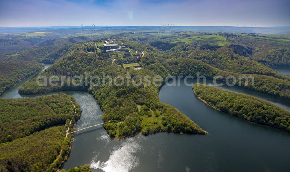 Aerial image Schleiden - Impoundment and shore areas at the lake Obersee - Urftsee on street Urfttalsperre in Schleiden Eifel in the state North Rhine-Westphalia, Germany