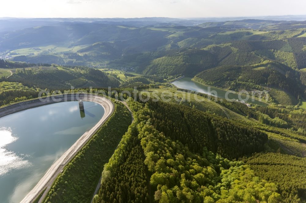 Finnentrop - Rönkhausen from the bird's eye view: The dam / reservoir / reservoirs Rönkhausen - Finnentrop