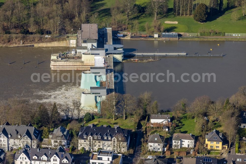 Aerial image Essen - Weir on the banks of the flux flow Baldeneysee Stauwehr in the district Werden in Essen in the state North Rhine-Westphalia, Germany