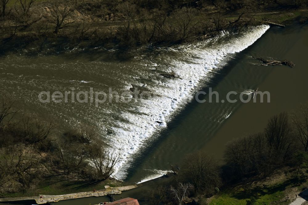 Aerial photograph Kassel - Weir on the banks of the flux flow Fulda in Kassel in the state Hesse, Germany