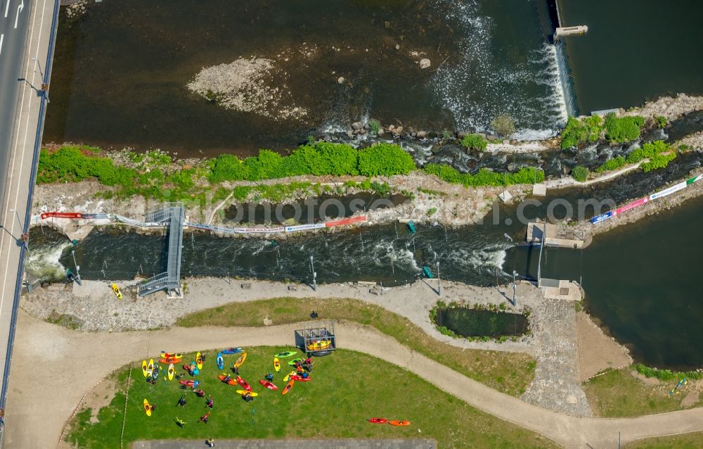 Hagen from the bird's eye view: Weir on the banks of the flux flow Lenne in the district Hohenlimburg in Hagen in the state North Rhine-Westphalia, Germany