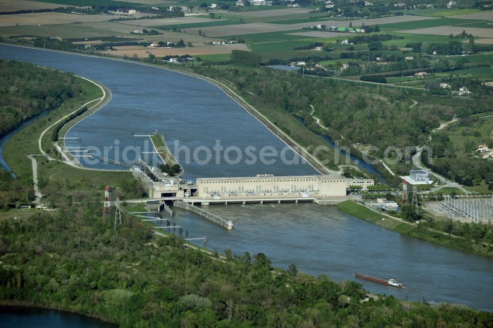 Aerial photograph Viviers - Weir on the banks of the flux flow Rotten in Viviers in Auvergne Rhone-Alpes, France