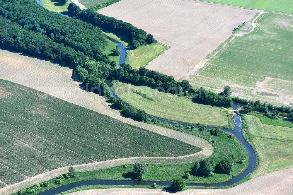 Aerial image Neuburg - Weir on the banks of the flux flow Mueritz-Elde Wasserstrasse in Neuburg in the state Mecklenburg - Western Pomerania, Germany