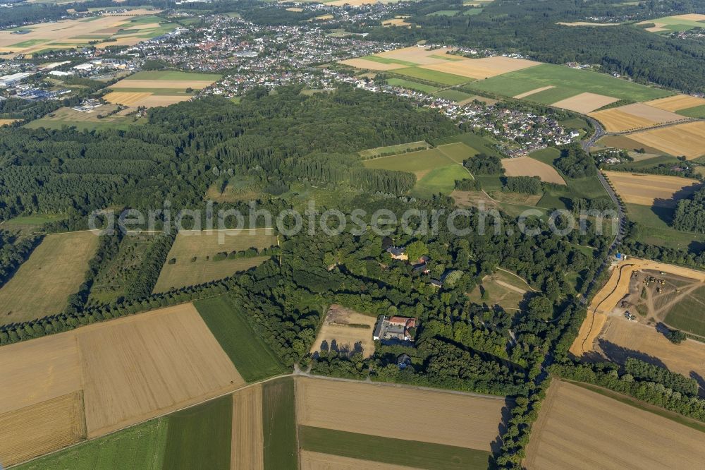 Mönchengladbach from above - Municipal Museum Reydt Castle in Reydt near Mönchengladbach, in the Lower Rhine in North Rhine-Westphalia