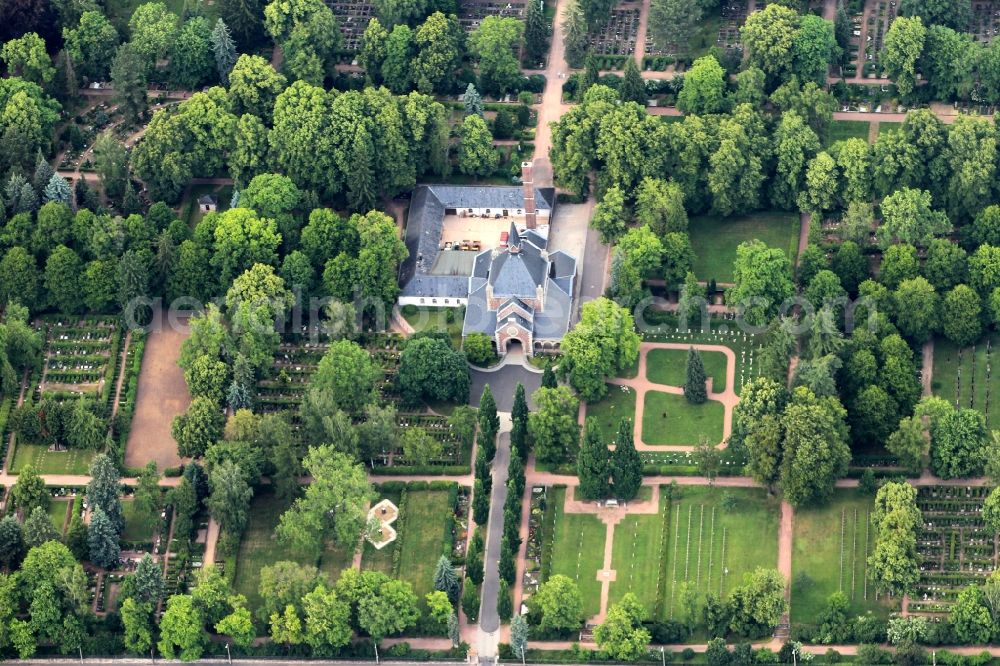 Eisenach from the bird's eye view: Cemetery in Eisenach in Thuringia