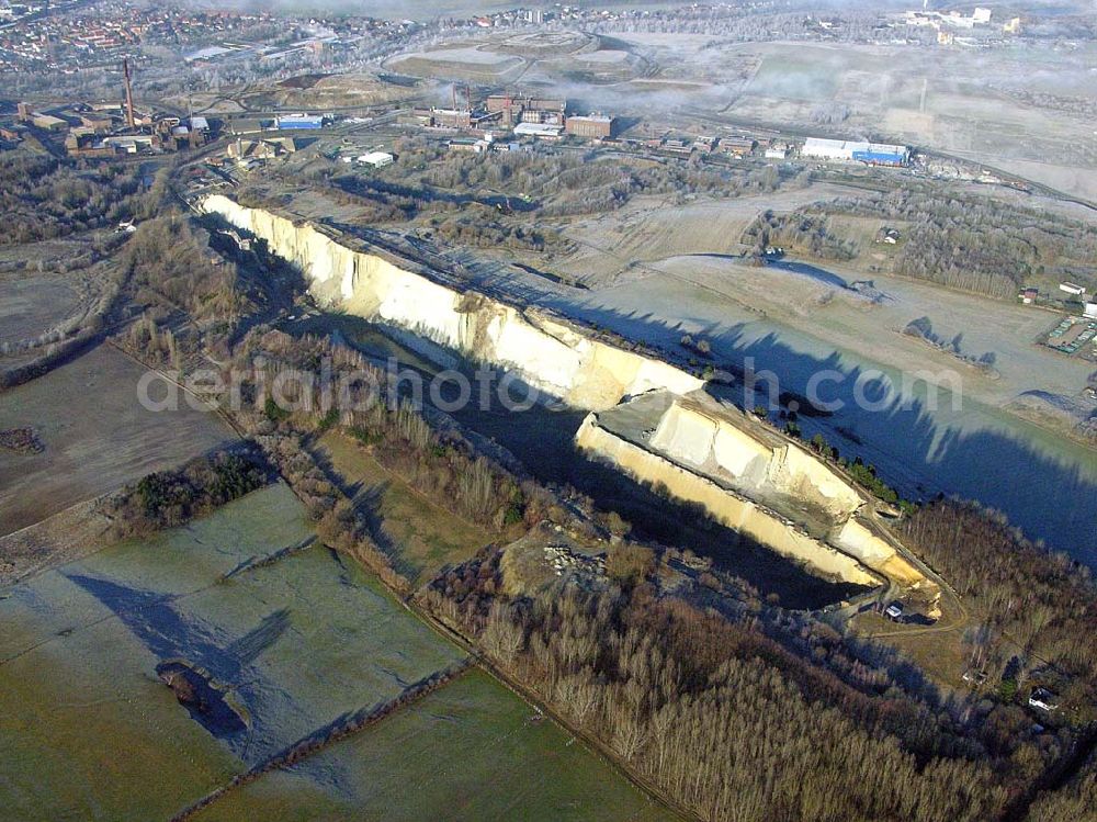 Göttingerode from above - 10.12.2004 Göttingerode, Sandsteinbruch Göttingerode (zu Bad Harzburg).