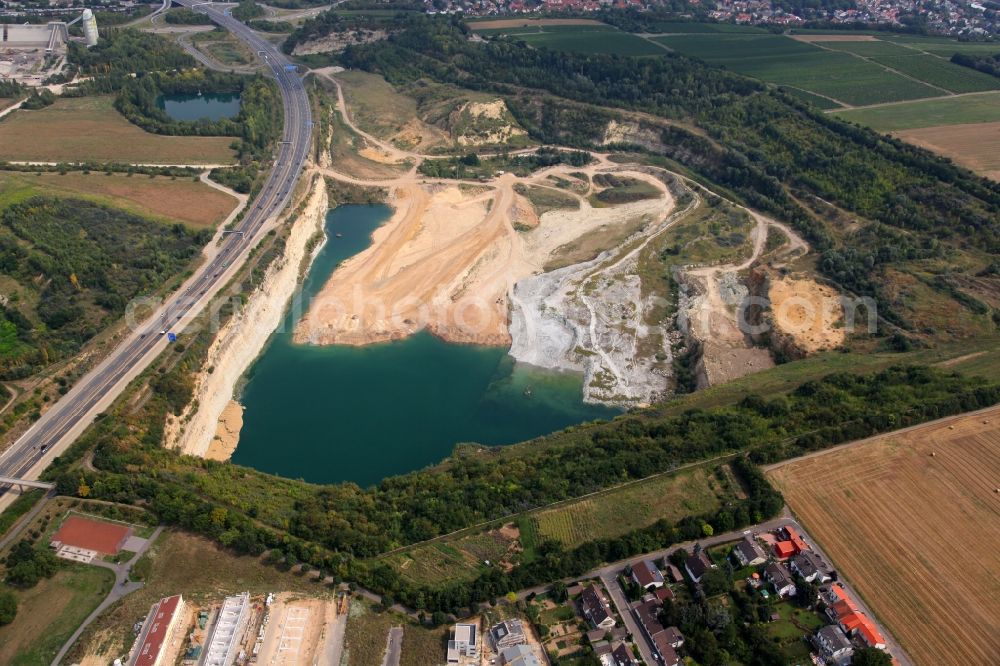 Aerial image Mainz - The quarry on the motorway A60 and E42 in Mainz-Wiesenau in the state of Rhineland-Palatinate