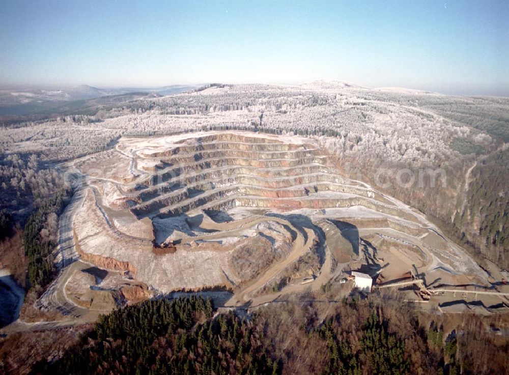 Aerial photograph Bad Salzungen / Thür. - Steinbruch nördl. von Bad Salzungen - Thüringen 10.12.02