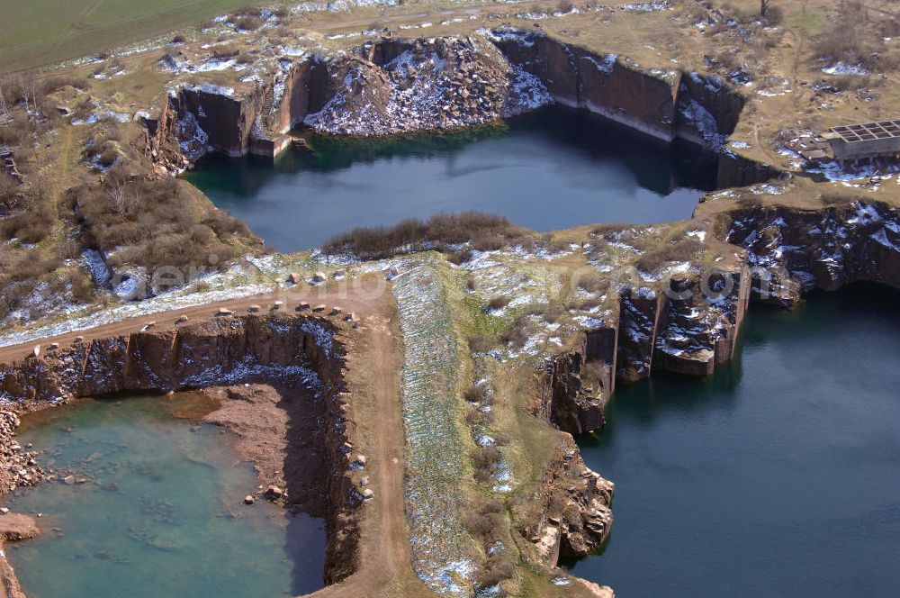 Löbejün from the bird's eye view: Blick auf die Steinbruch-Seen bei Löbejün. Die Seen bestehen aus drei s.g. Kesseln. Die Seen sind ein beliebter Ausflugsort für Taucher, seit 2007 gibt es eine offizielle Tauchstation. Kontakt: Tauchbasis Taucherkessel Löbejün, Inh. Klaus Diersch, Tel. +49(0)175 7528784