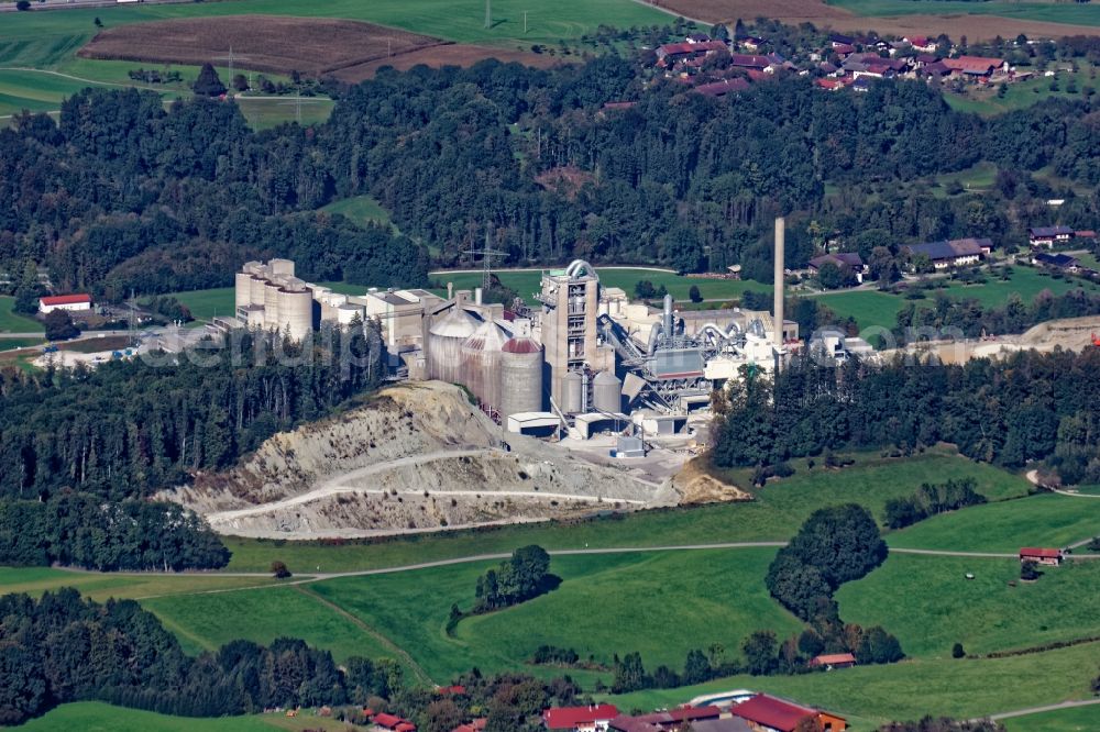 Rohrdorf from the bird's eye view: Quarry and cement works in Rohrdorf in the state Bavaria