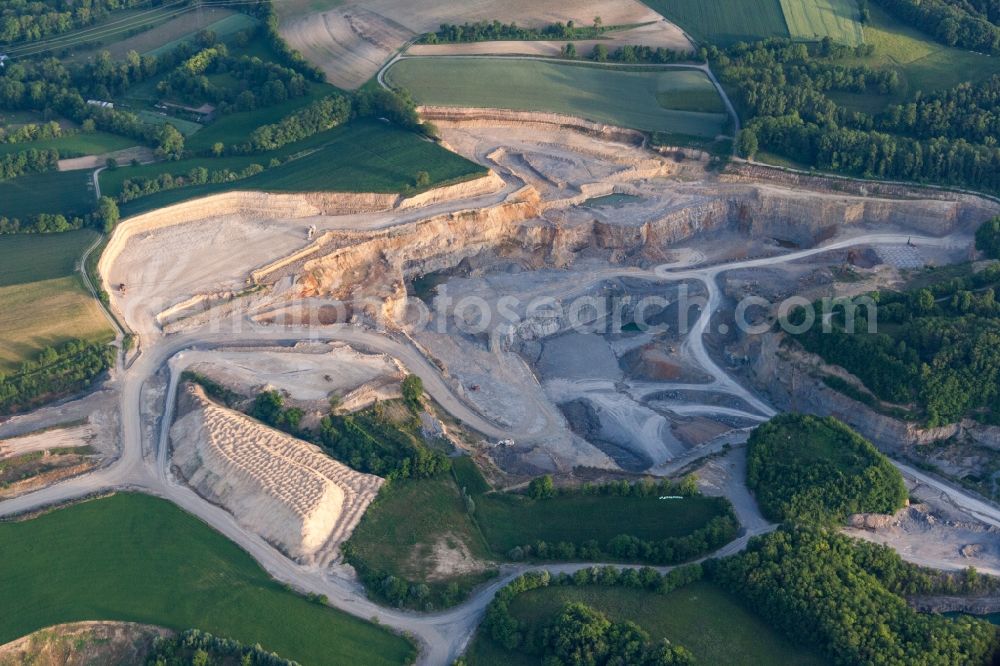 Aerial photograph Nußloch - Quarry for the mining and handling of Kalk in the district Baiertal in Nussloch in the state Baden-Wuerttemberg, Germany