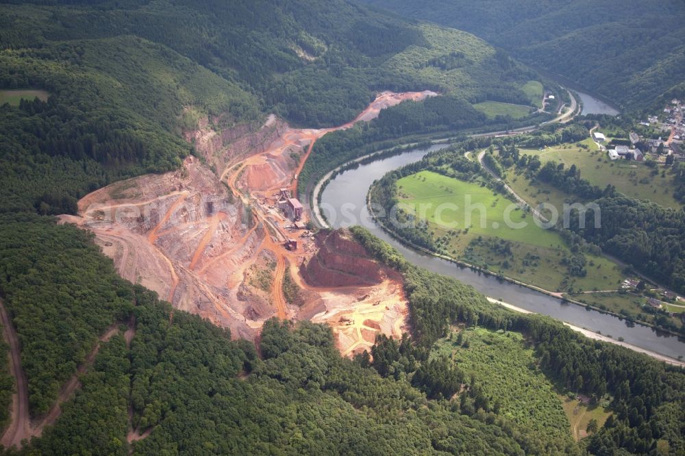 Taben-Rodt from above - Quarry for the mining and handling of Quarzit in Taben-Rodt in the state Rhineland-Palatinate, Germany