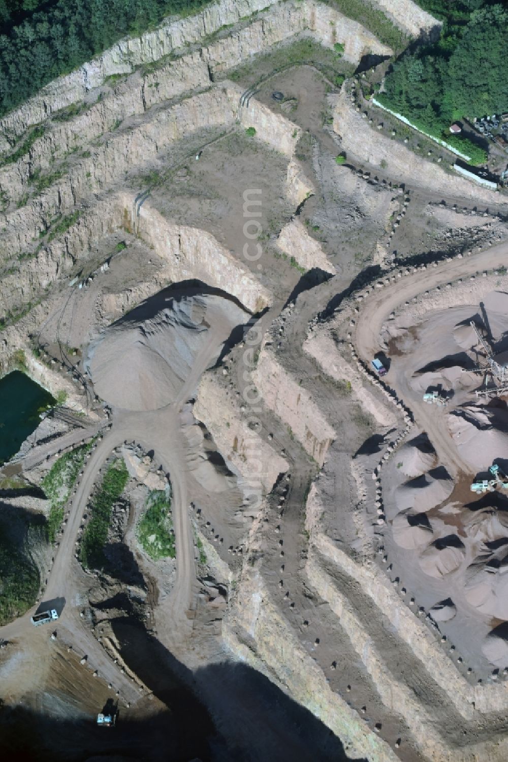 Aerial photograph Neukirchen/Erzgebirge - Quarry for the mining and handling of quarzt porphyry in Neukirchen/Erzgebirge in the state Saxony