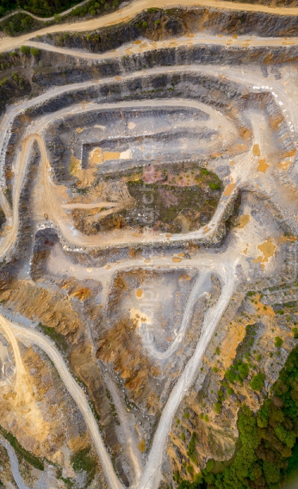 Brilon from the bird's eye view: Quarry for the mining and handling of of Rheinkalk Messinghausen GmbH & Co. KG in Brilon in the state North Rhine-Westphalia, Germany