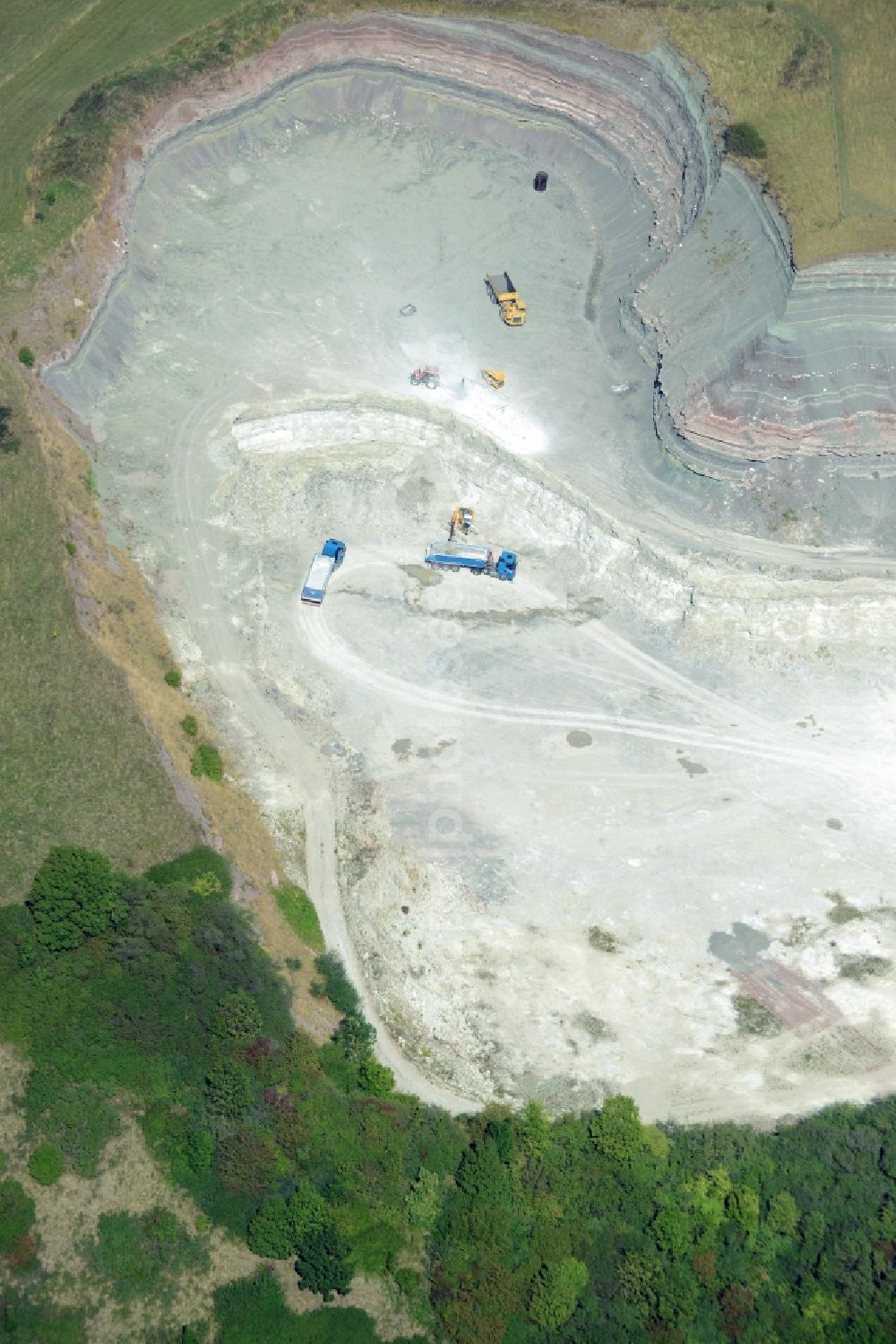 Vellberg from the bird's eye view: Quarry for the mining and handling in Vellberg in the state Baden-Wuerttemberg